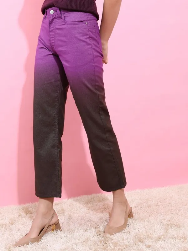  Tokyo Talkies Women Burgundy Flared Clean Look Jeans