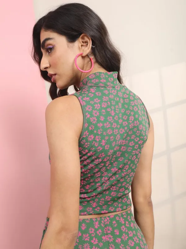 Solid Regular Top