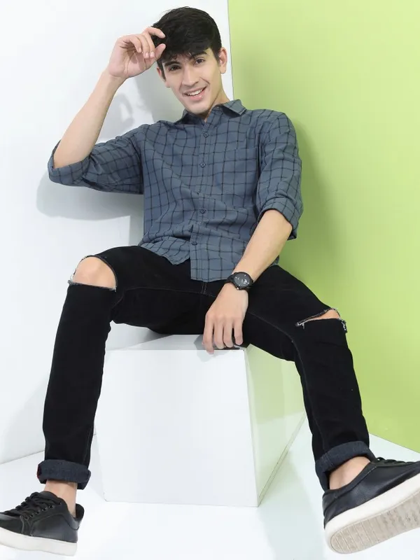 Men Slim Fit Casual Shirt