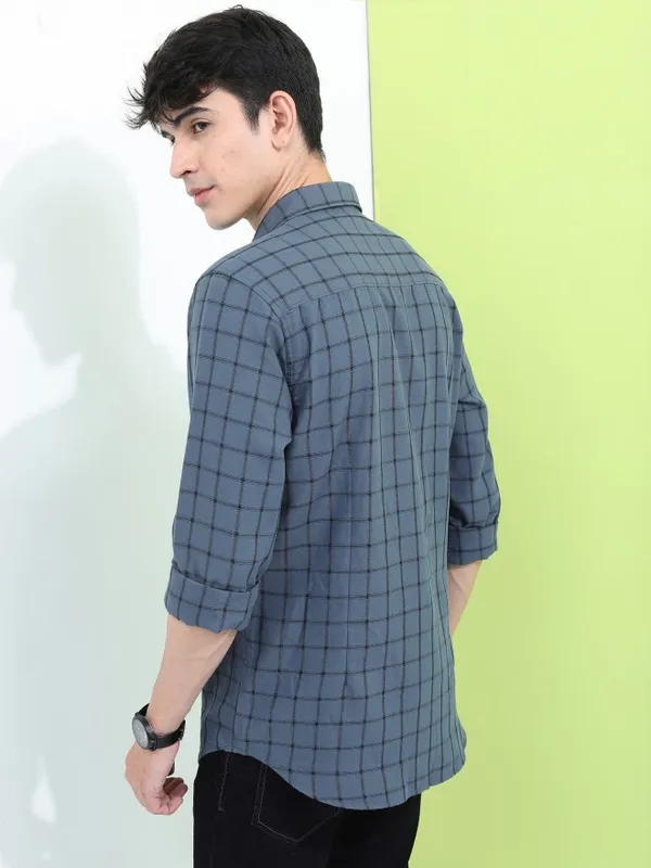 Men Slim Fit Casual Shirt