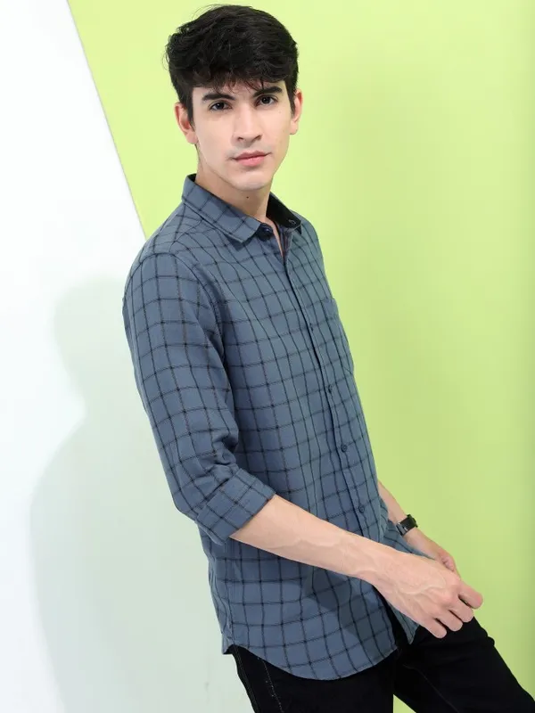 Men Slim Fit Casual Shirt