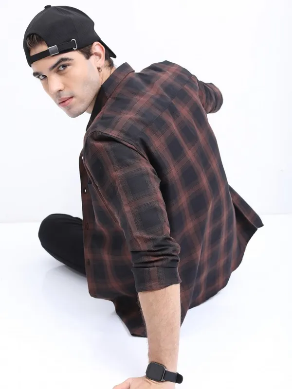  Highlander Men Black Checked Slim Fit Casual Shirts