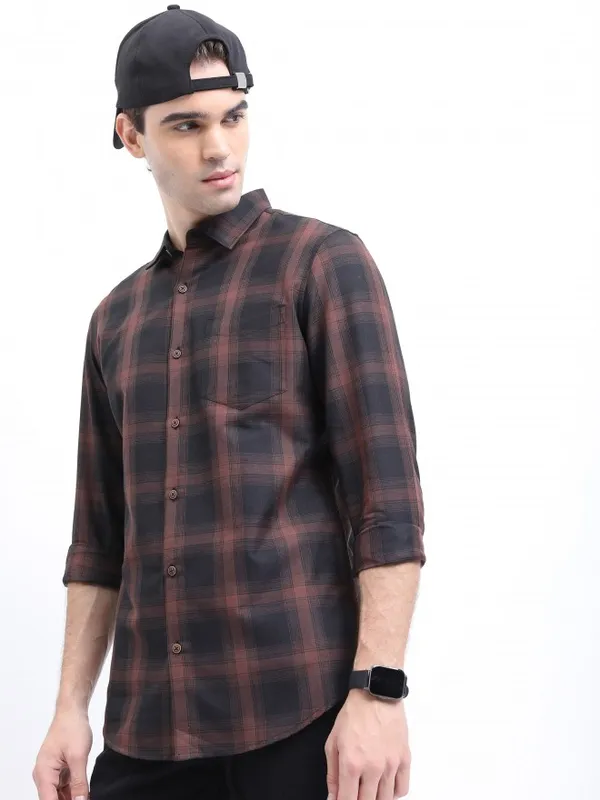  Highlander Men Black Checked Slim Fit Casual Shirts