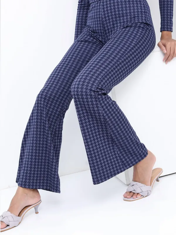  Tokyo Talkies Women Blue Printed Regular Fit Casual Trousers