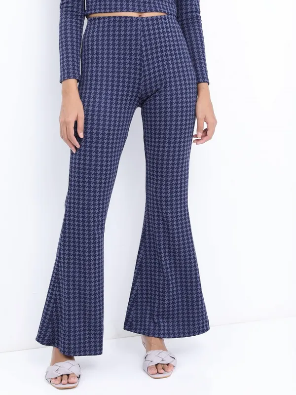  Tokyo Talkies Women Blue Printed Regular Fit Casual Trousers