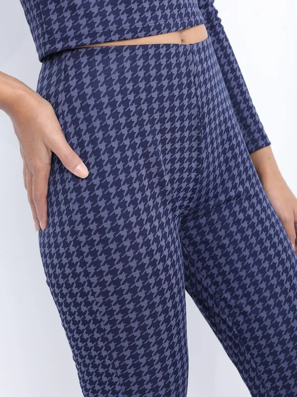  Tokyo Talkies Women Blue Printed Regular Fit Casual Trousers