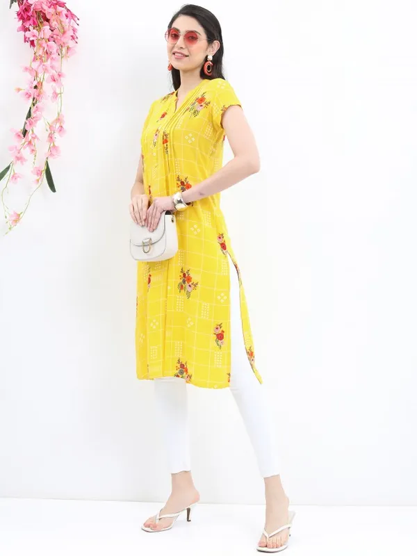  Vishudh Women Yellow Printed Tunics