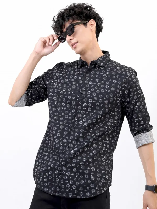  Highlander Men Black Printed Slim Fit Casual Shirts