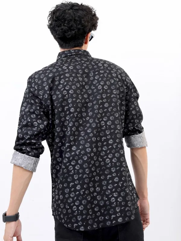  Highlander Men Black Printed Slim Fit Casual Shirts