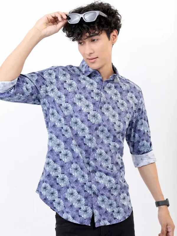  Highlander Men Lavender Printed Slim Fit Casual Shirts