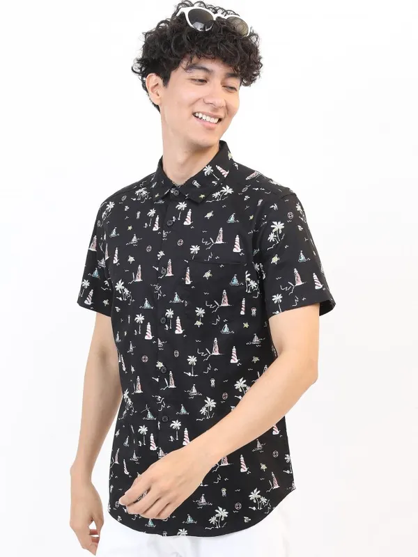  Highlander Men Black Printed Slim Fit Casual Shirts