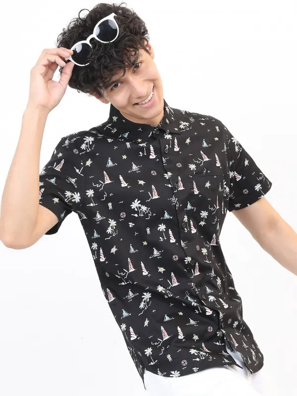  Highlander Men Black Printed Slim Fit Casual Shirts