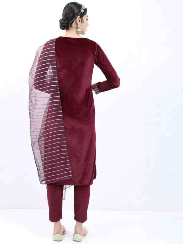  Ketch Women Magenta Printed Kurta Sets