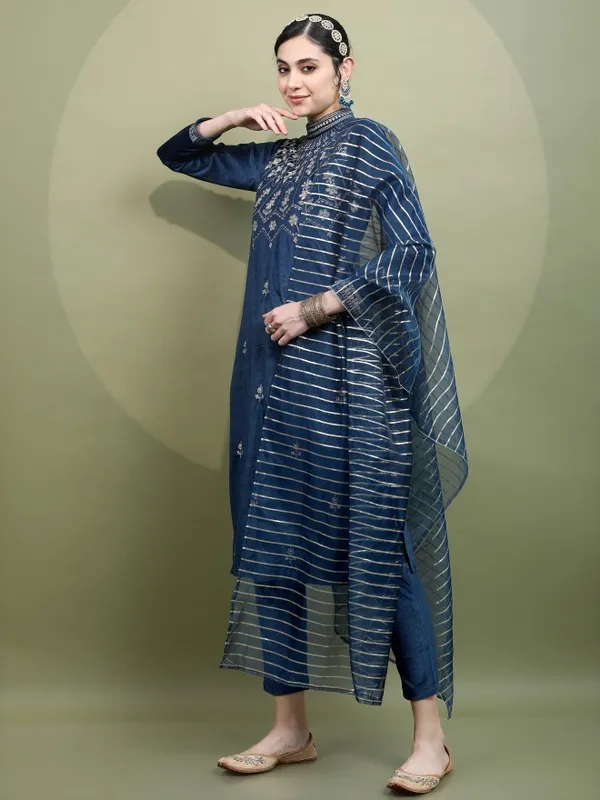  Vishudh Women Teal Printed Kurta Sets