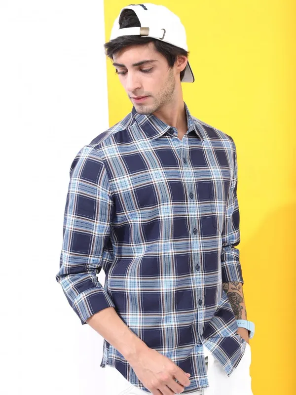  Highlander Men Blue Checked Slim Fit Casual Shirts