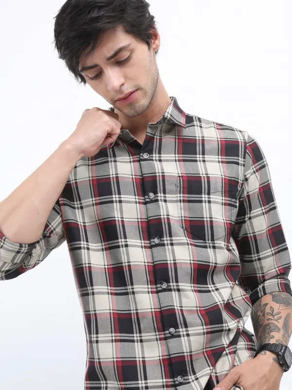 Men Slim Fit Casual Shirts