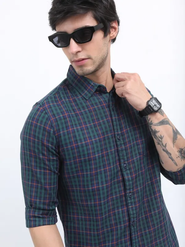  Highlander Men Green Checked Slim Fit Casual Shirts