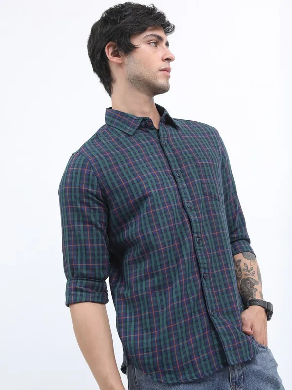  Highlander Men Green Checked Slim Fit Casual Shirts