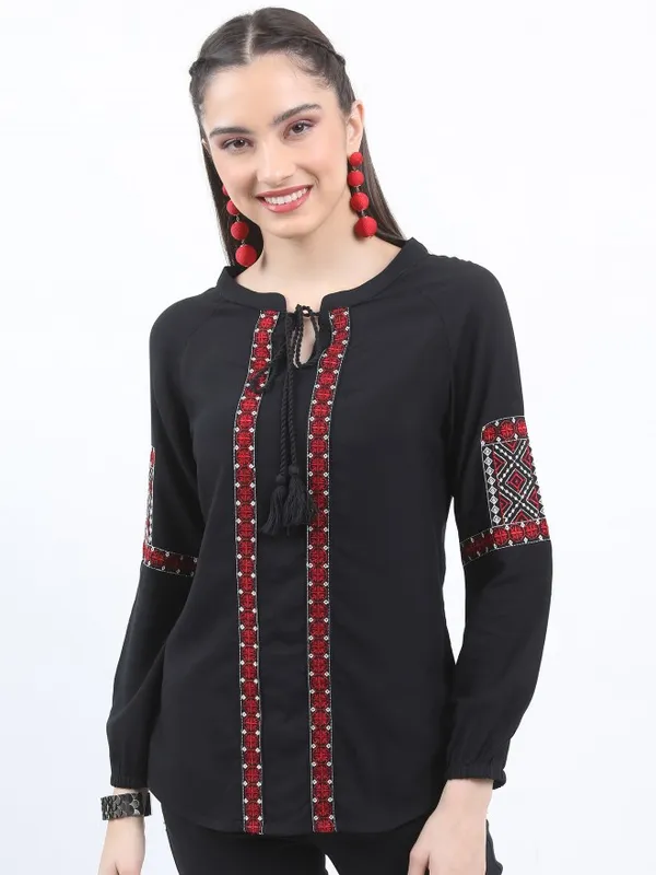 Vishudh Women Black Embroidered Top