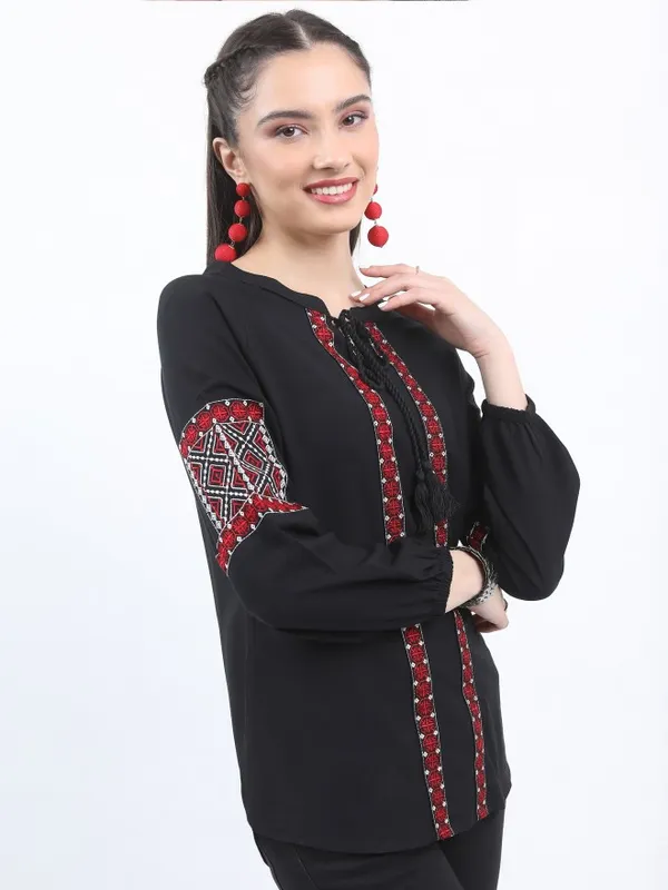 Vishudh Women Black Embroidered Top