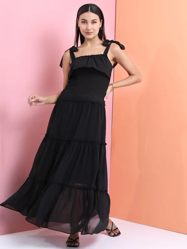  Tokyo Talkies Women Black Solid Maxi Dresses