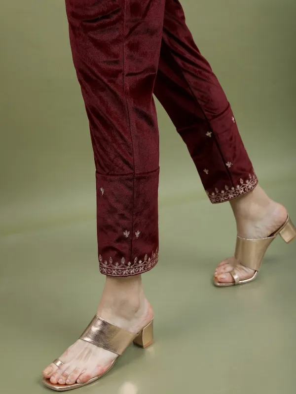  Vishudh Women Maroon Solid Kurta Sets