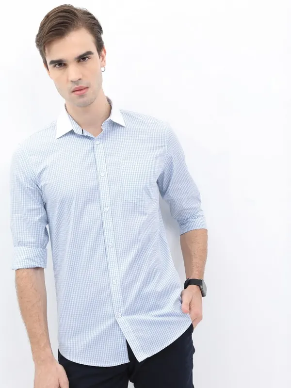 Highlander Men Blue Checked Slim Fit Casual Shirt