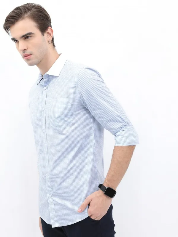 Highlander Men Blue Checked Slim Fit Casual Shirt