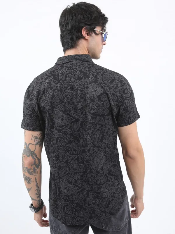Men Slim Fit Casual Shirt