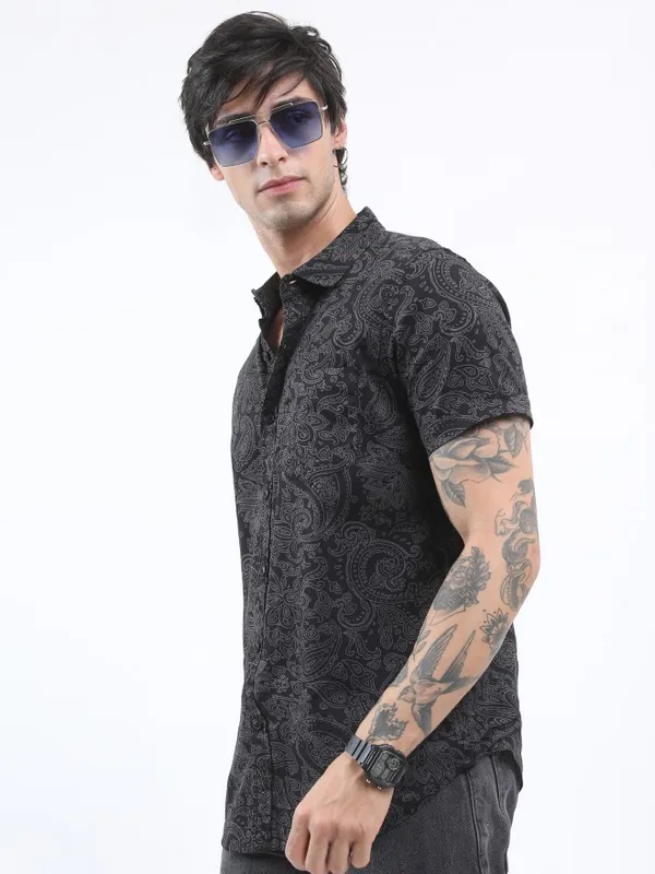 Men Slim Fit Casual Shirt
