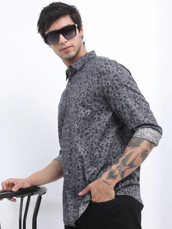 Men Slim Fit Casual Shirt