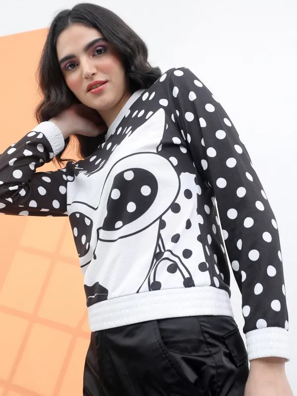  Tokyo Talkies Women Black Printed Pullover Round Neck Sweatshirts