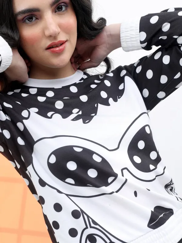  Tokyo Talkies Women Black Printed Pullover Round Neck Sweatshirts