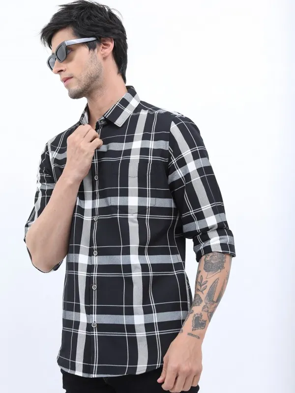  Ketch Men Black Checked Slim Fit Casual Shirts