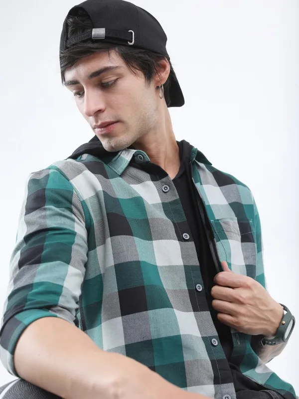 Men Slim Fit Casual Shirt