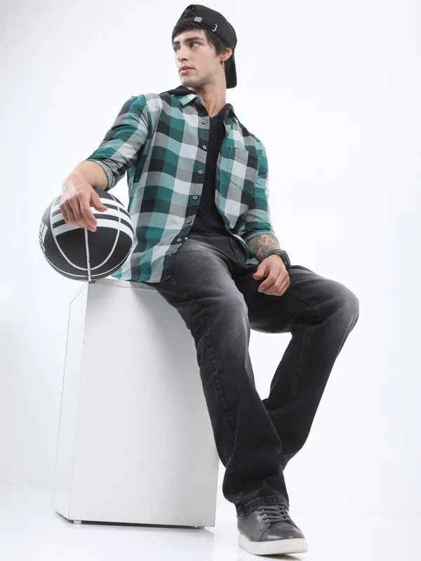 Men Slim Fit Casual Shirt