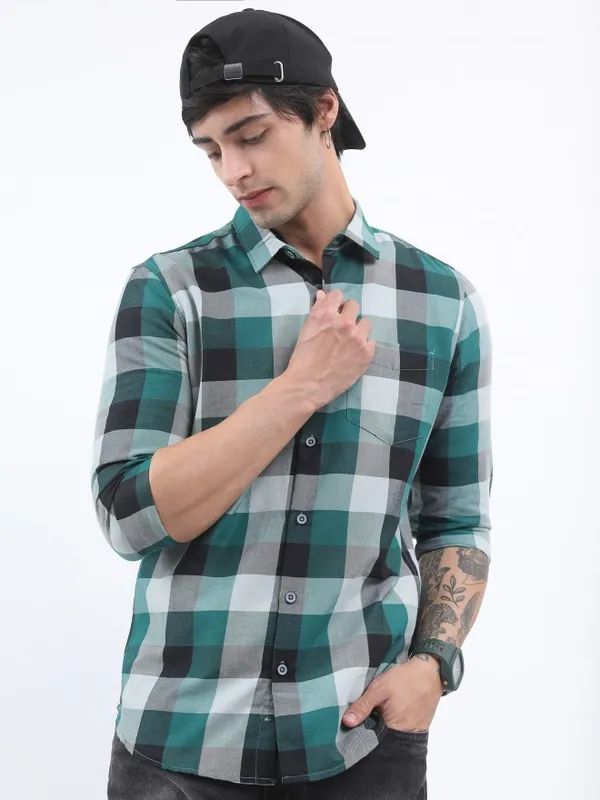 Men Slim Fit Casual Shirt