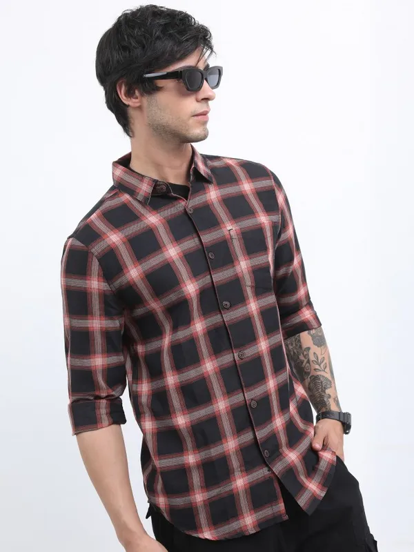  Ketch Men Black Checked Slim Fit Casual Shirts