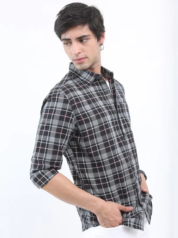  Ketch Men Black Checked Slim Fit Casual Shirts