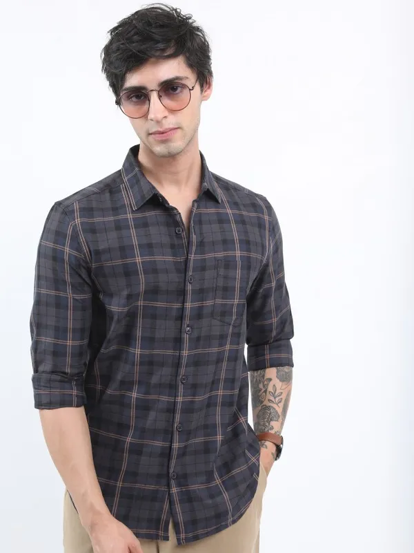  Ketch Men Grey Checked Slim Fit Casual Shirts