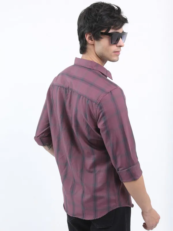 Men Slim Fit Casual Shirt