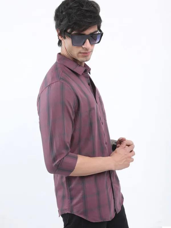 Men Slim Fit Casual Shirt