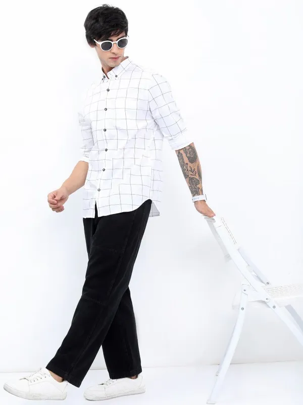 Highlander Men White Checked Slim Fit Casual Shirt
