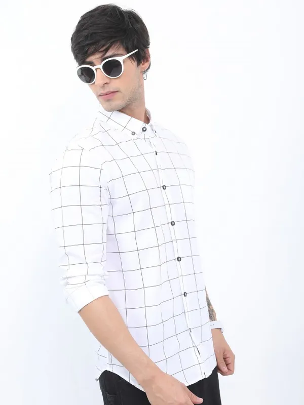 Highlander Men White Checked Slim Fit Casual Shirt
