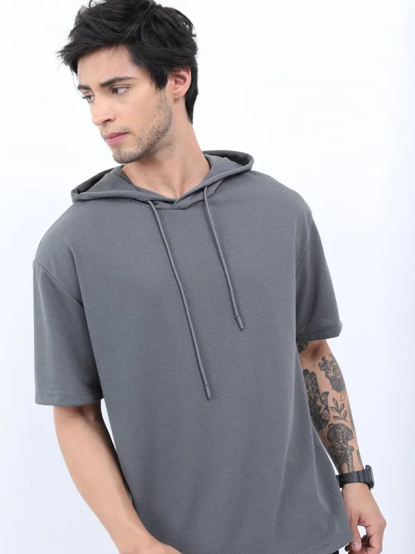 Men Solid Hooded T-shirt