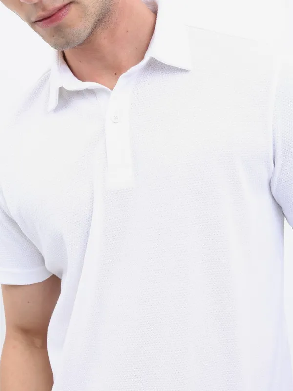  Highlander Men White Solid Polo Collar Polo T-Shirts