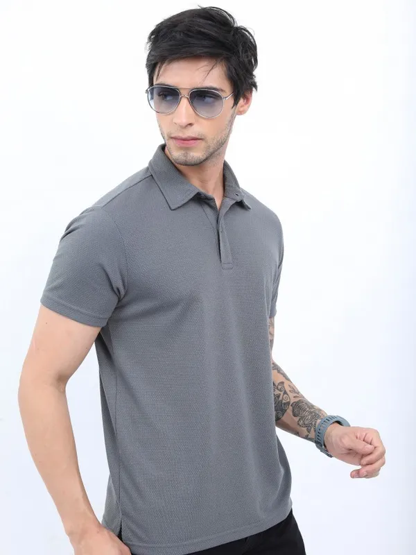  Highlander Men Grey Solid Polo Collar Polo T-Shirts