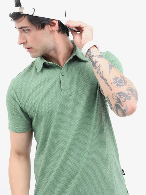  Highlander Men Green Solid Polo Collar Polo T-Shirts
