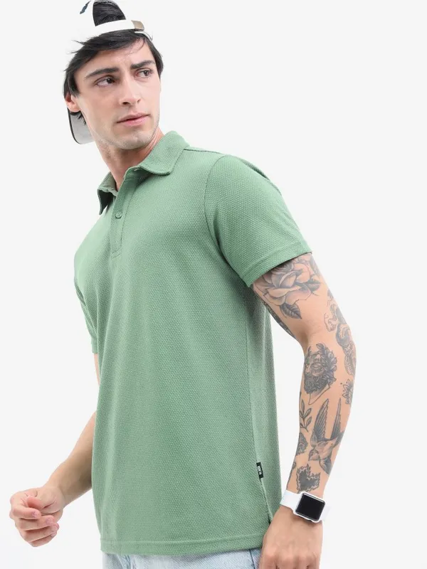  Highlander Men Green Solid Polo Collar Polo T-Shirts