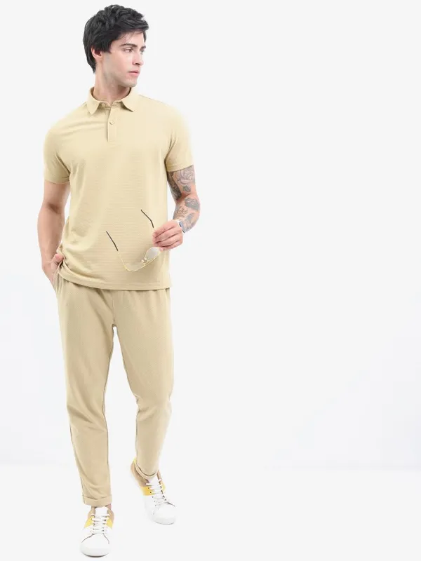 Highlander Men Cream Solid Polo Collar Polo T-Shirts